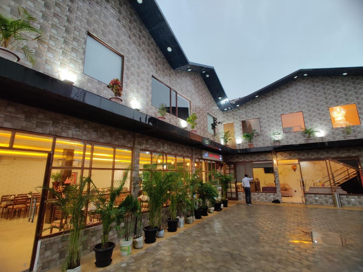Hotel Aurelia Pearl Patna  Dış mekan fotoğraf